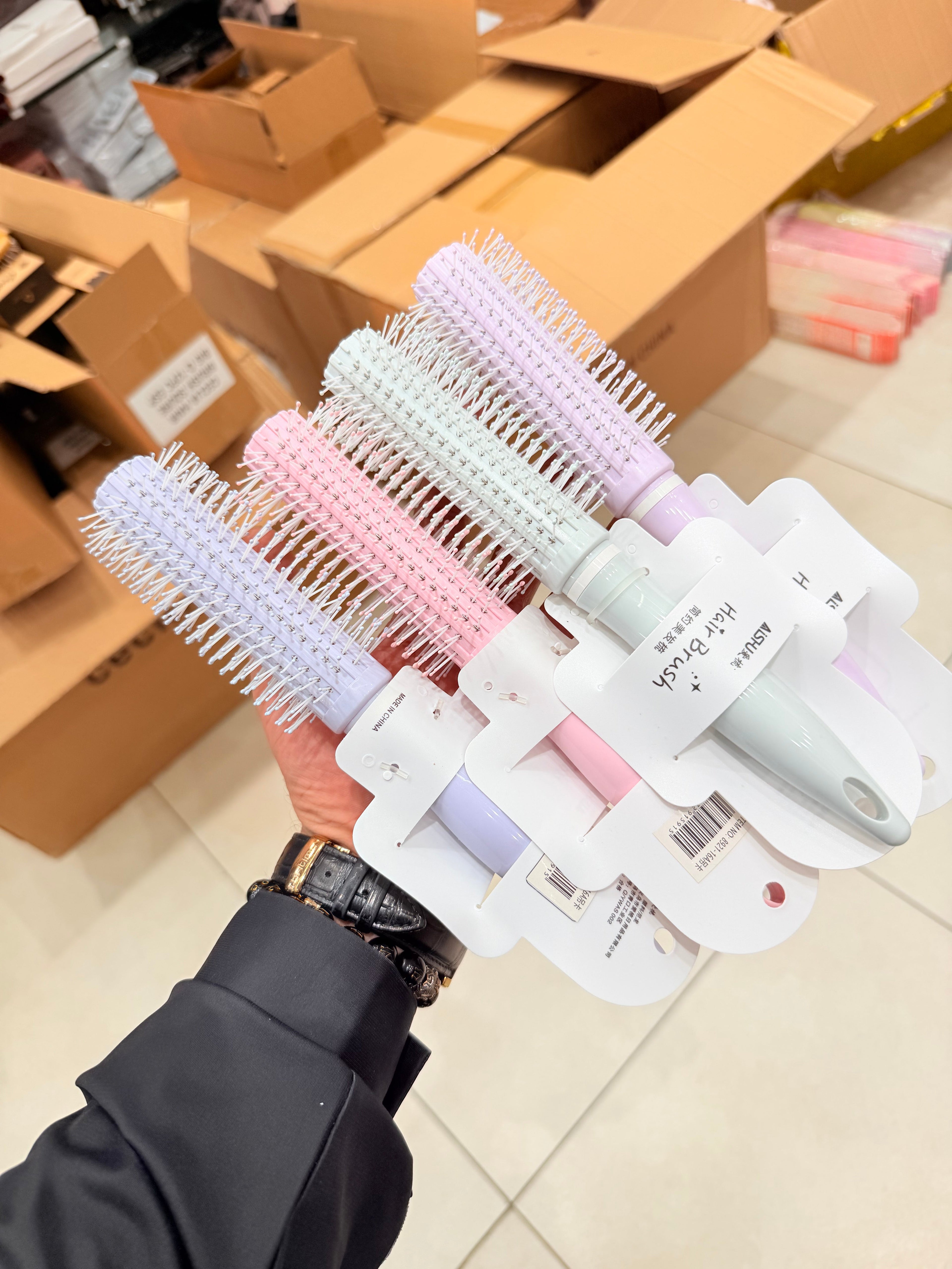 ✨ Pastel Round Hair Brush – Pack of 4 ✨